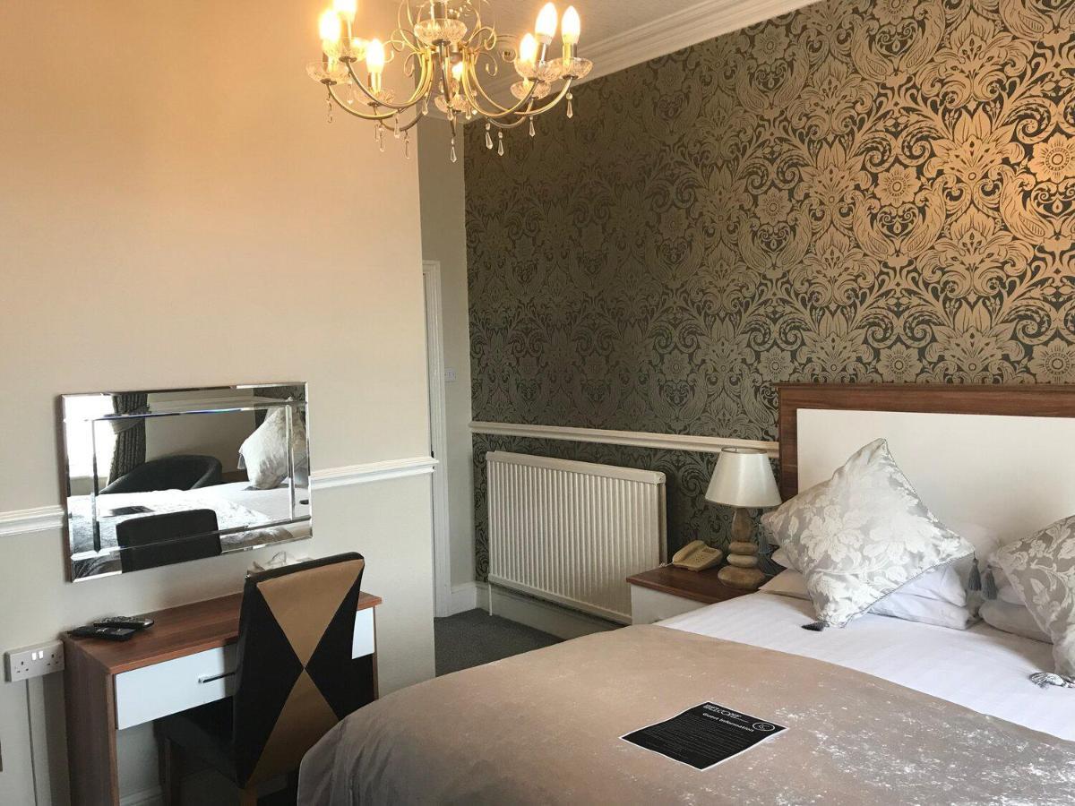 Lauriston & Lawton Court Hotel Llandudno Esterno foto