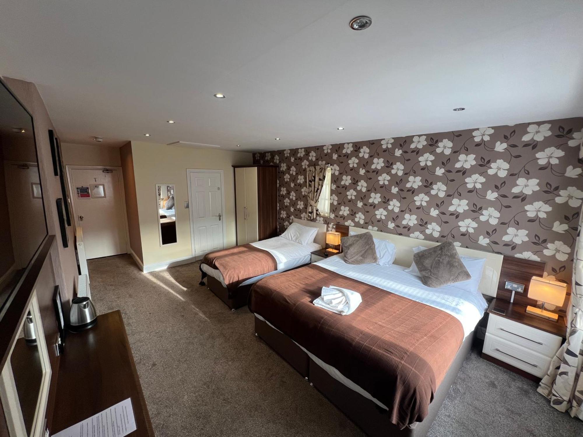 Lauriston & Lawton Court Hotel Llandudno Esterno foto